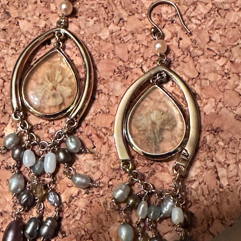 Earring - Picture 3 of 4